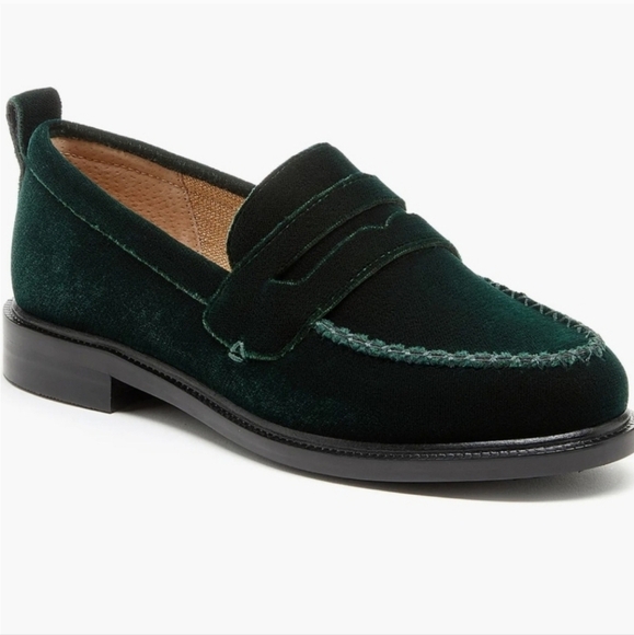 🔹️KELSI DAGGER🔹️ Velvet Lens Loafers in Dark Green - Picture 1 of 4